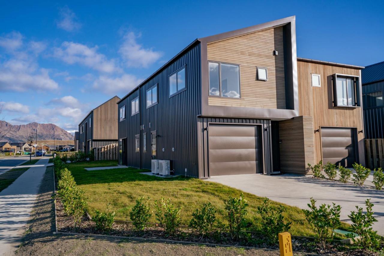 Wanaka Wonder - Wanaka Holiday Home Exterior foto